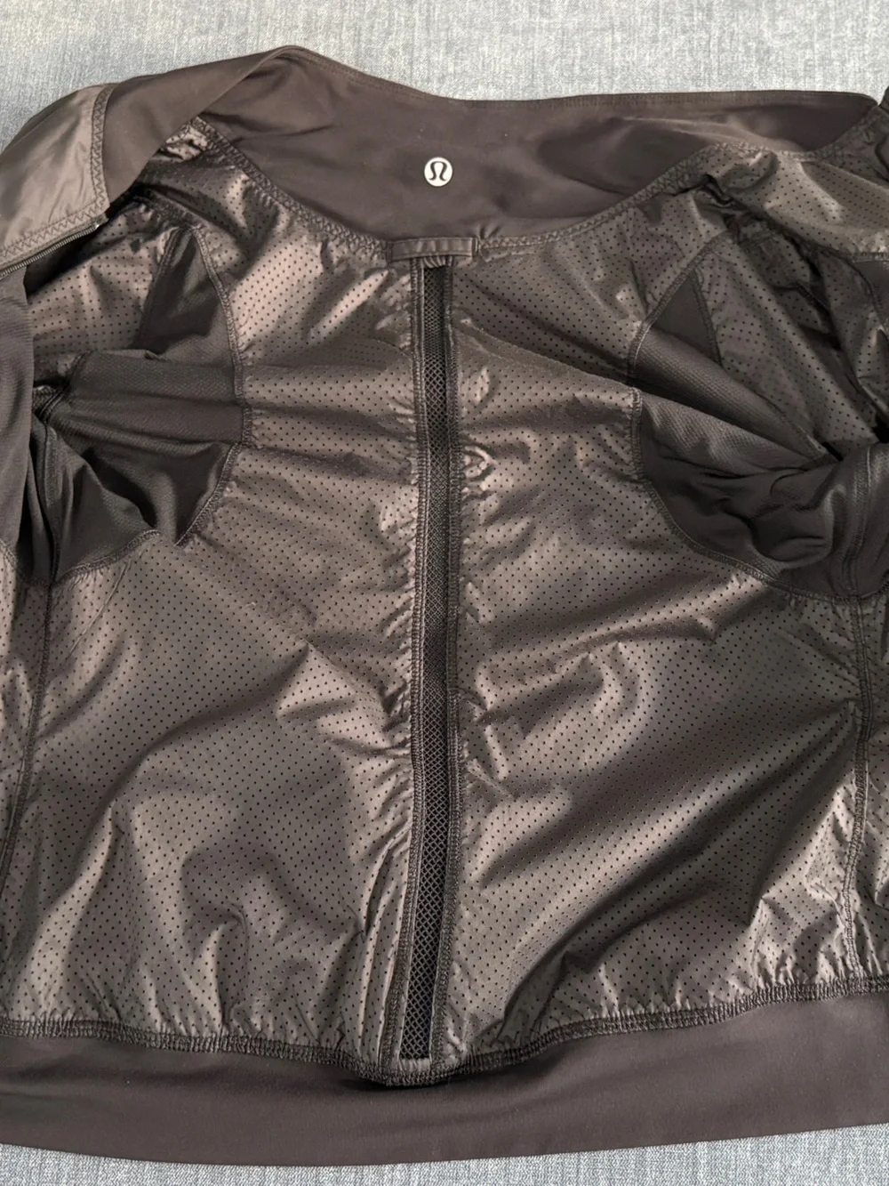 Lululemon Reversible Run: two to make it true jacket size 2
